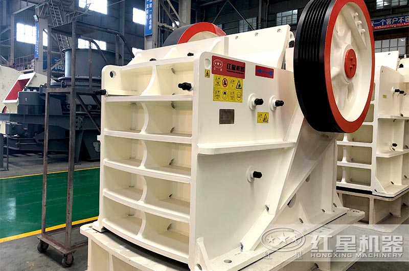 固定顎式破碎機(jī)