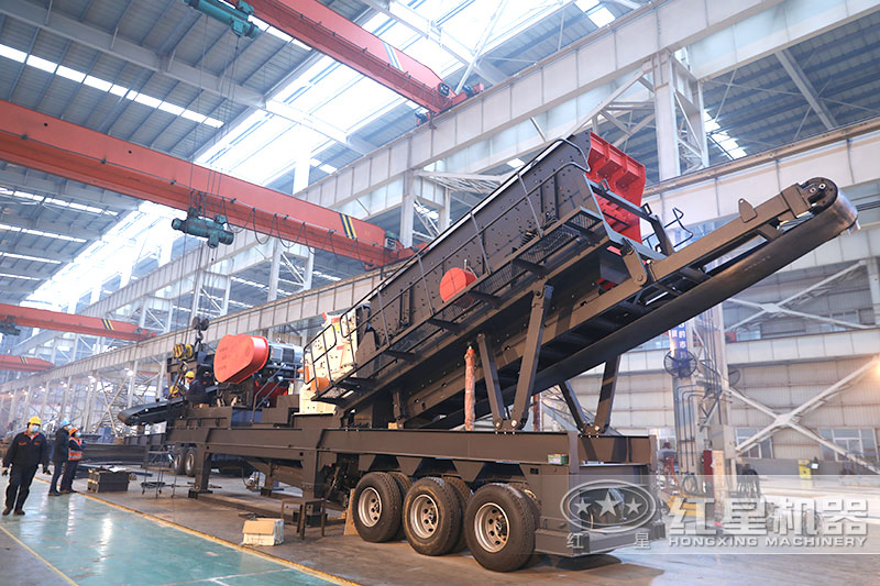 紅星移動石子破碎機(jī)車間