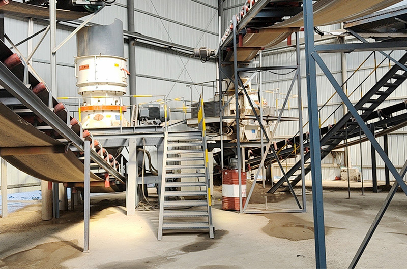 砂石骨料生產(chǎn)線現(xiàn)場(chǎng)