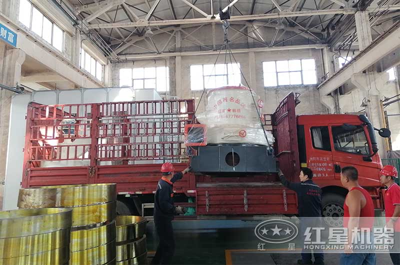 紅星機(jī)器磨粉設(shè)備發(fā)貨三