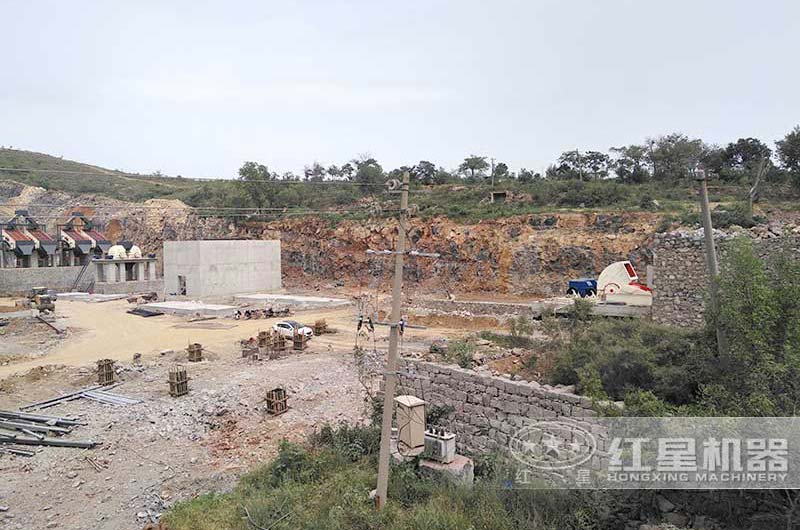 輝縣青石制砂生產線現場