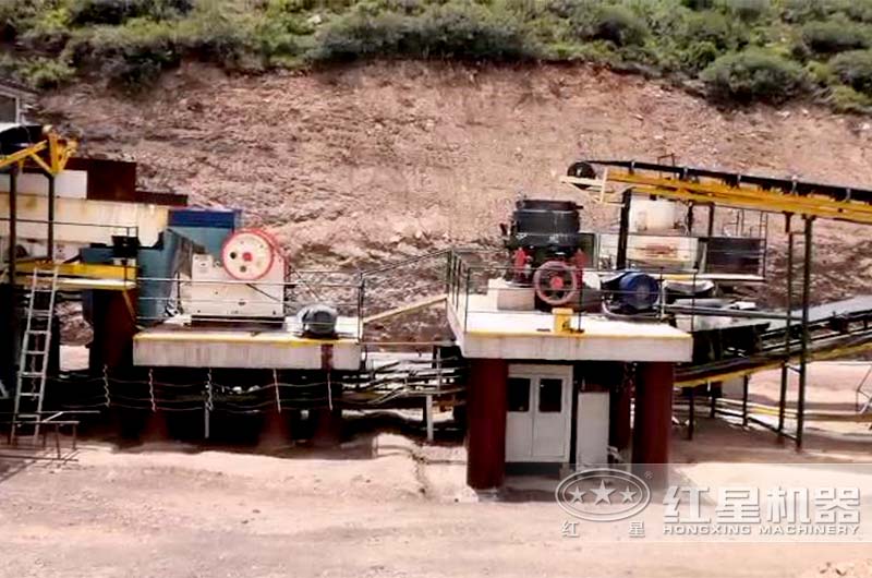固定式69鄂破破碎硬石料現(xiàn)場