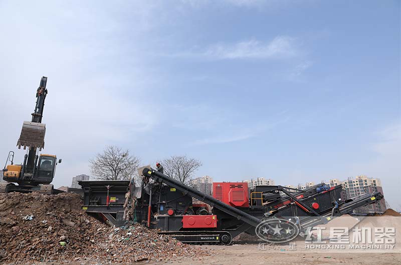 履帶柴油式移動破碎篩分一體機 履帶柴油式移動破碎篩分一體機