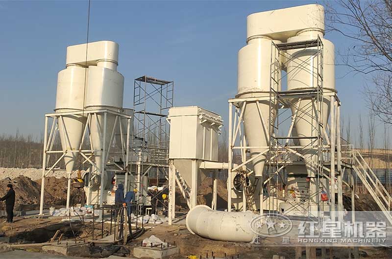 石頭磨粉機生產(chǎn)現(xiàn)場