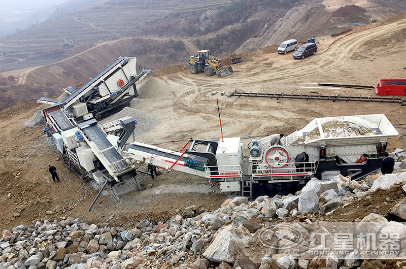 時(shí)產(chǎn)150噸履帶移動(dòng)破碎站