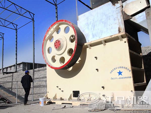 安徽時(shí)產(chǎn)3000噸石英砂加工生產(chǎn)線現(xiàn)場(chǎng)