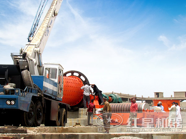 干式球磨機(jī)應(yīng)用現(xiàn)場(chǎng)