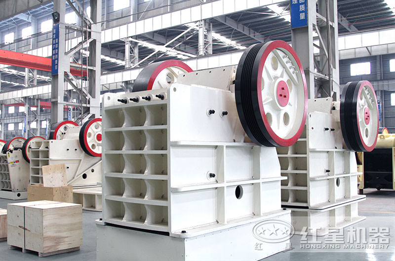 顎式破碎機(jī)生產(chǎn)車間