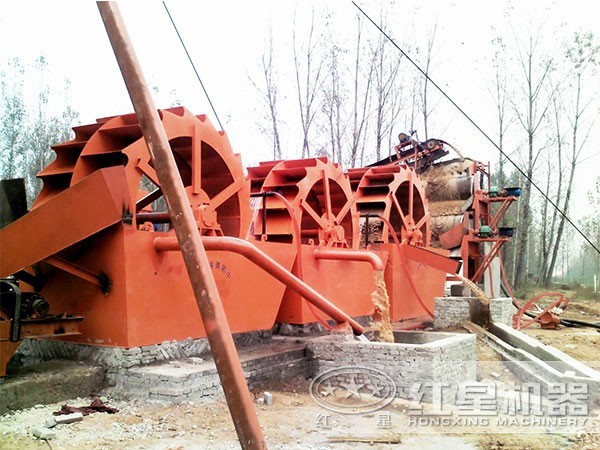 石粉雙輪洗砂生產(chǎn)線現(xiàn)場圖