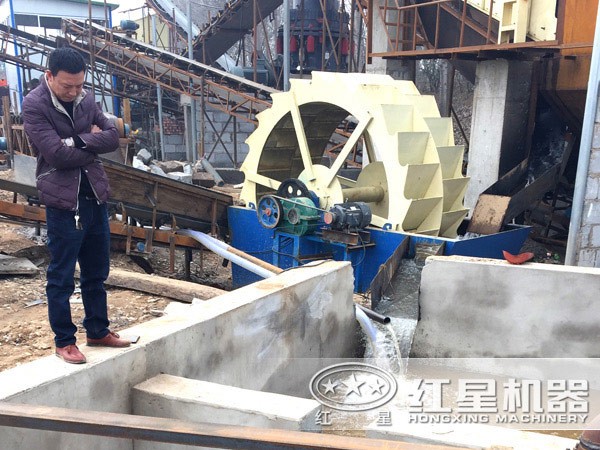 河沙洗砂機現(xiàn)場圖