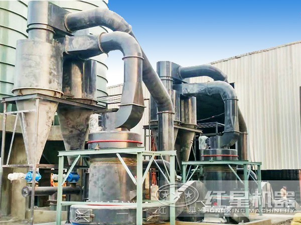 鄂爾多斯HGM130磨粉機(jī)現(xiàn)場(chǎng)作業(yè)圖 鄂爾多斯HGM130磨粉機(jī)現(xiàn)場(chǎng)作業(yè)圖