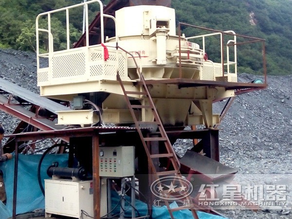 Hx新型制砂機現(xiàn)場作業(yè)圖 Hx新型制砂機現(xiàn)場作業(yè)圖