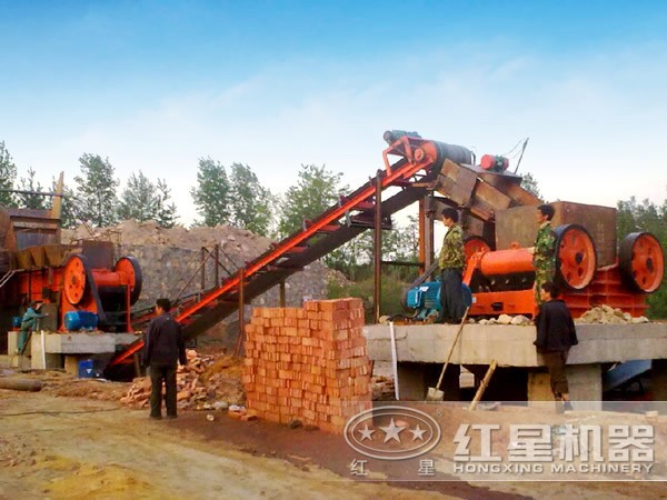 細(xì)顎式破碎機(jī)