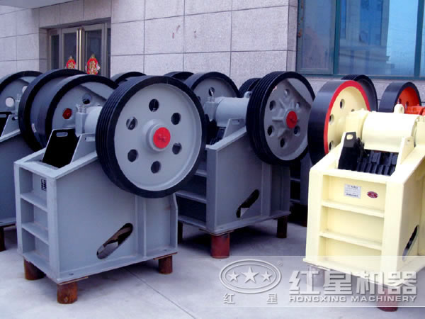 PE-200×300小型鄂破廠區(qū)圖 PE-200×300小型鄂破廠區(qū)圖