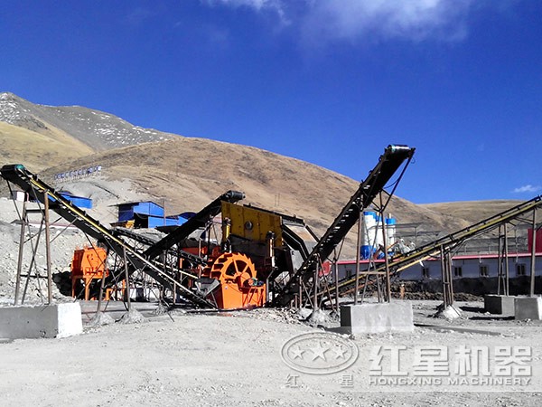西藏昌都安山巖破碎生產(chǎn)現(xiàn)場(chǎng)