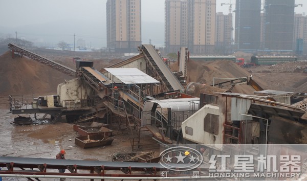 建筑垃圾破碎現(xiàn)場 建筑垃圾破碎現(xiàn)場