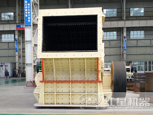 反擊式破碎機(jī)