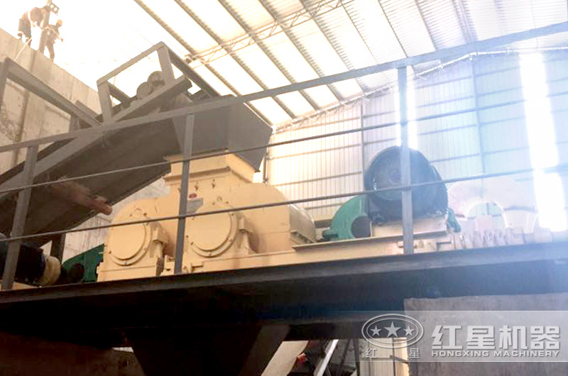 北京對輥破碎機(jī)現(xiàn)場 北京對輥破碎機(jī)現(xiàn)場