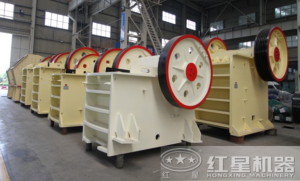 鄂式破碎機生產(chǎn)車間 鄂式破碎機生產(chǎn)車間