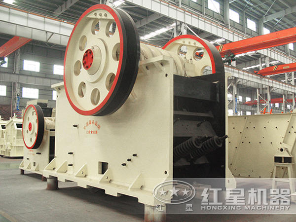 大型pe顎式破碎機(jī)