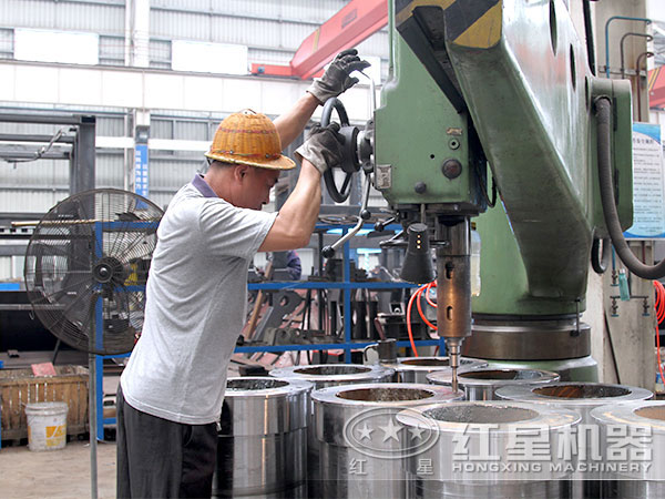 5--110t/h白云石輥式粉碎機(jī)廠家制造圖