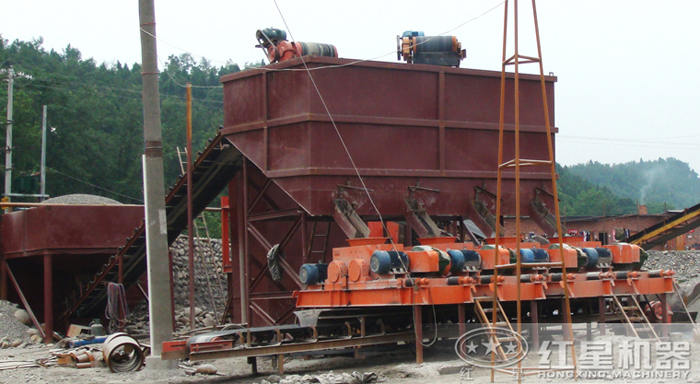 輥式破碎機(jī)的應(yīng)用 輥式破碎機(jī)的應(yīng)用