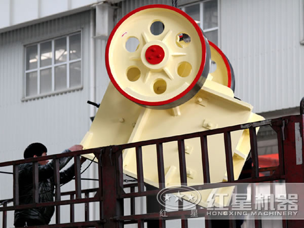 時(shí)產(chǎn)100噸河卵石碎石機(jī)發(fā)貨圖