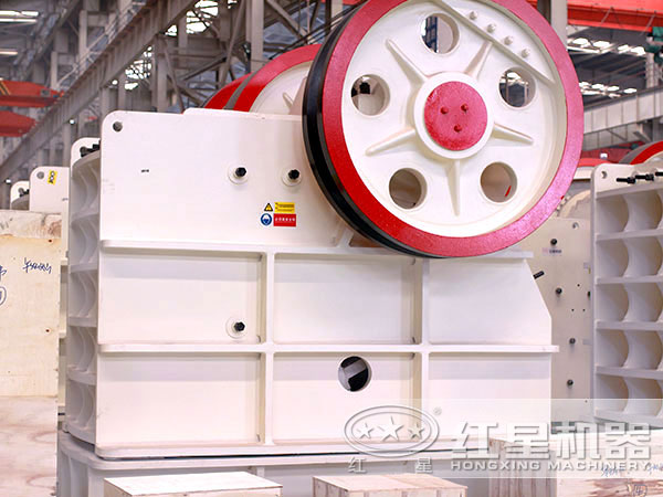 德版顎式破碎機(jī) 德版顎式破碎機(jī)