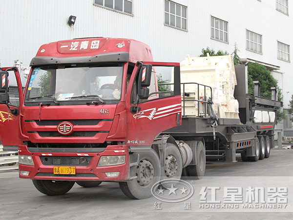 打石子的機(jī)器設(shè)備發(fā)貨現(xiàn)場 打石子的機(jī)器設(shè)備發(fā)貨現(xiàn)場