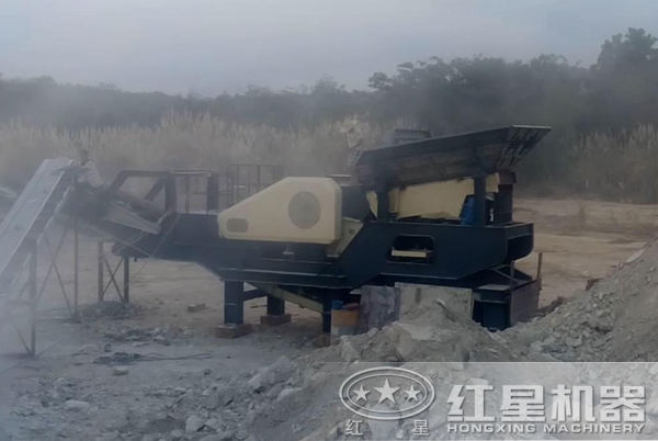 顎式移動破碎機(jī)用來生產(chǎn)石子