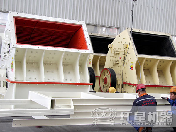 環(huán)錘式碎煤機廠區(qū) 環(huán)錘式碎煤機廠區(qū)