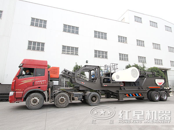 移動式玄武巖破碎生產(chǎn)設(shè)備發(fā)貨圖