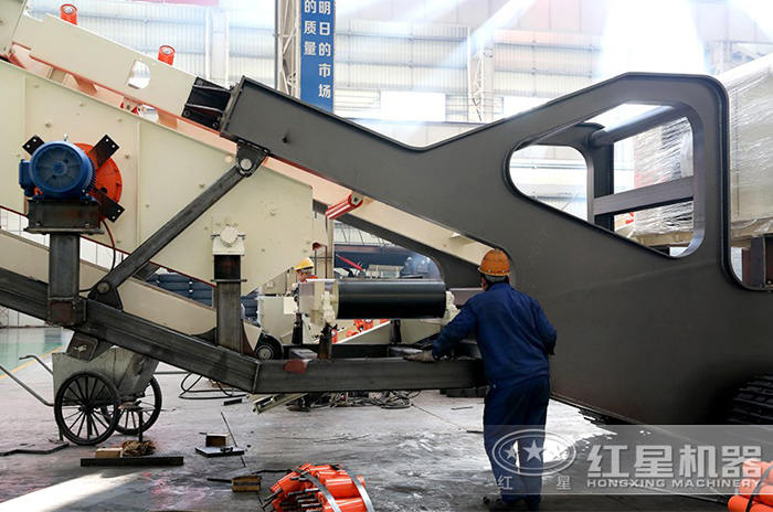 履帶車載式碎石設(shè)備車間組裝圖