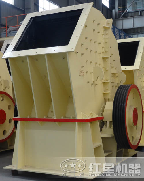 PCZ1615型重錘式破碎機