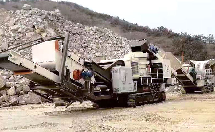 移動車破石機現(xiàn)場作業(yè) 移動車破石機現(xiàn)場作業(yè)