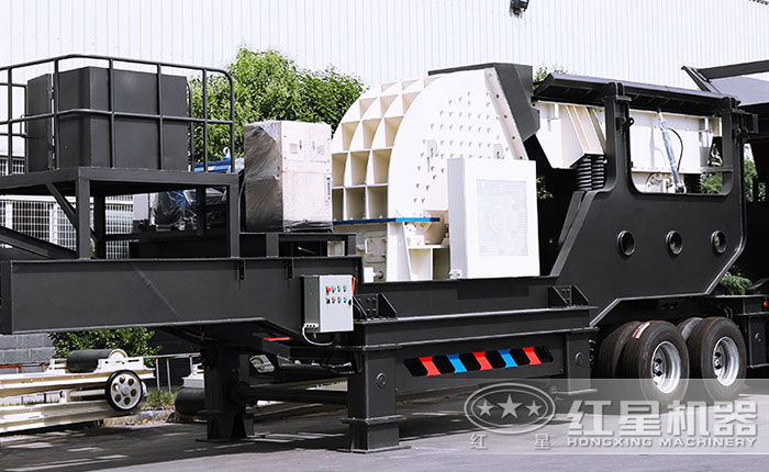 移動(dòng)錘式碎石機(jī)