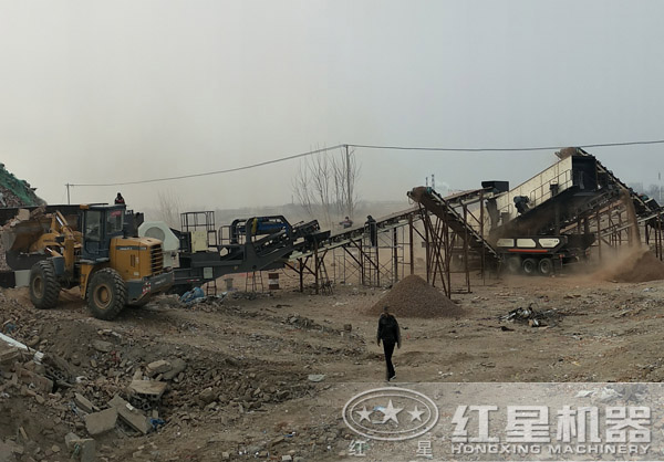 新型車載碎石機(jī)處理建筑垃圾 新型車載碎石機(jī)處理建筑垃圾