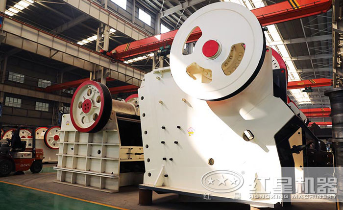 紅星牌低噪音碎石機(jī)