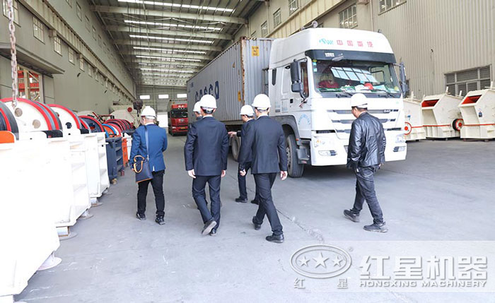 青石破碎機(jī)廠(chǎng)家 青石破碎機(jī)廠(chǎng)家