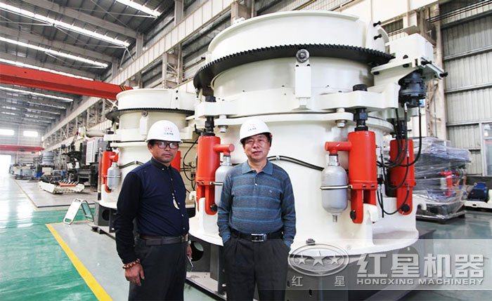 河卵石圓錐破碎機(jī) 河卵石圓錐破碎機(jī)