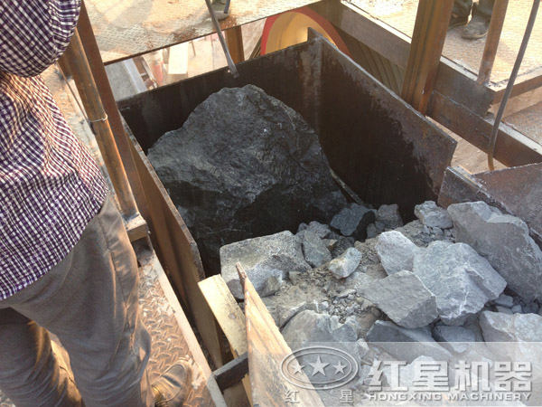 初破機(jī) 初破機(jī)