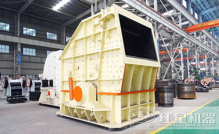 礦石分離機(jī)_粉碎機(jī)廠區(qū)