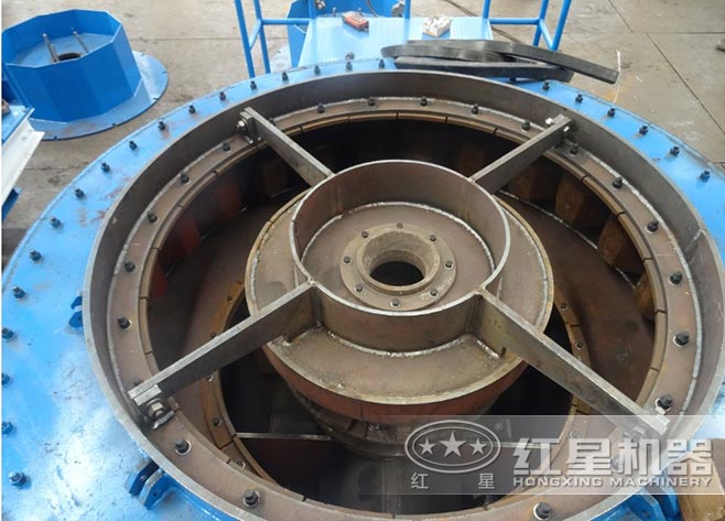 沖擊制沙機(jī)進(jìn)料口細(xì)節(jié)展示