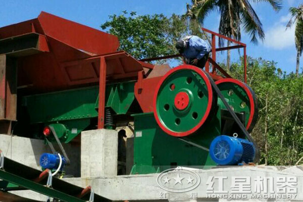 電動(dòng)砸碎石頭機(jī)