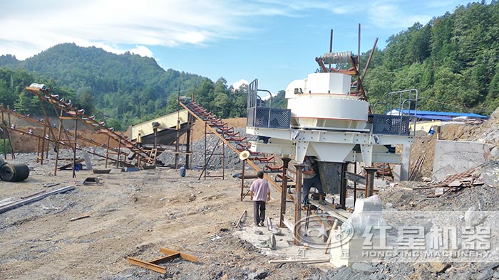 沖擊式卵石破碎機(jī) 沖擊式卵石破碎機(jī)