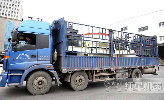 紅星卵石破碎機(jī)發(fā)貨了 紅星卵石破碎機(jī)發(fā)貨了