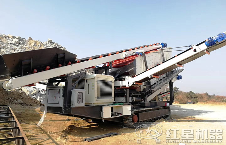 柴油式履帶移動振動篩分機(jī)