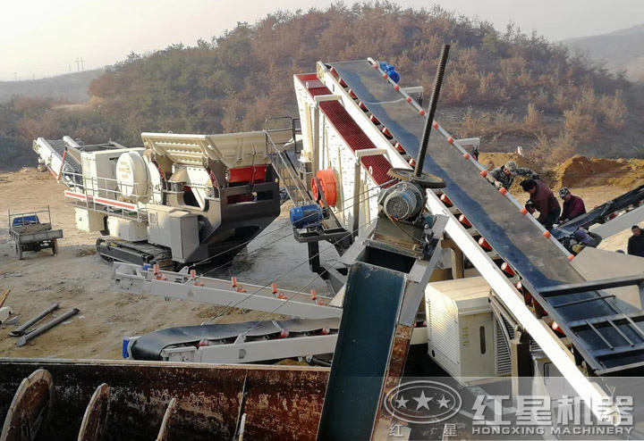 履帶移動破碎篩分一體機(jī)雙體協(xié)作