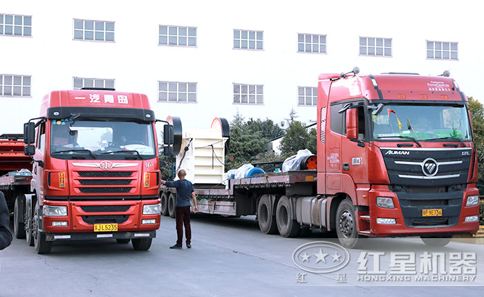 紅星機器發(fā)貨現場