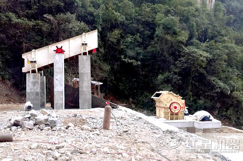 細碎機安裝現(xiàn)場 細碎機安裝現(xiàn)場